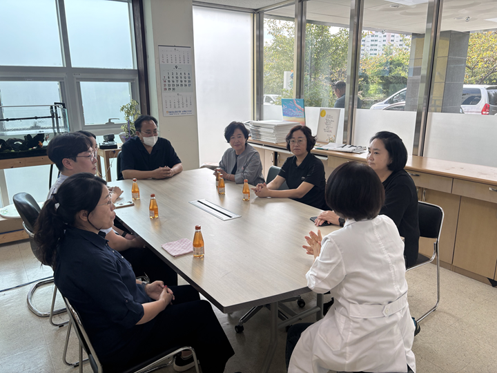 종사자 자원봉사활동 사진